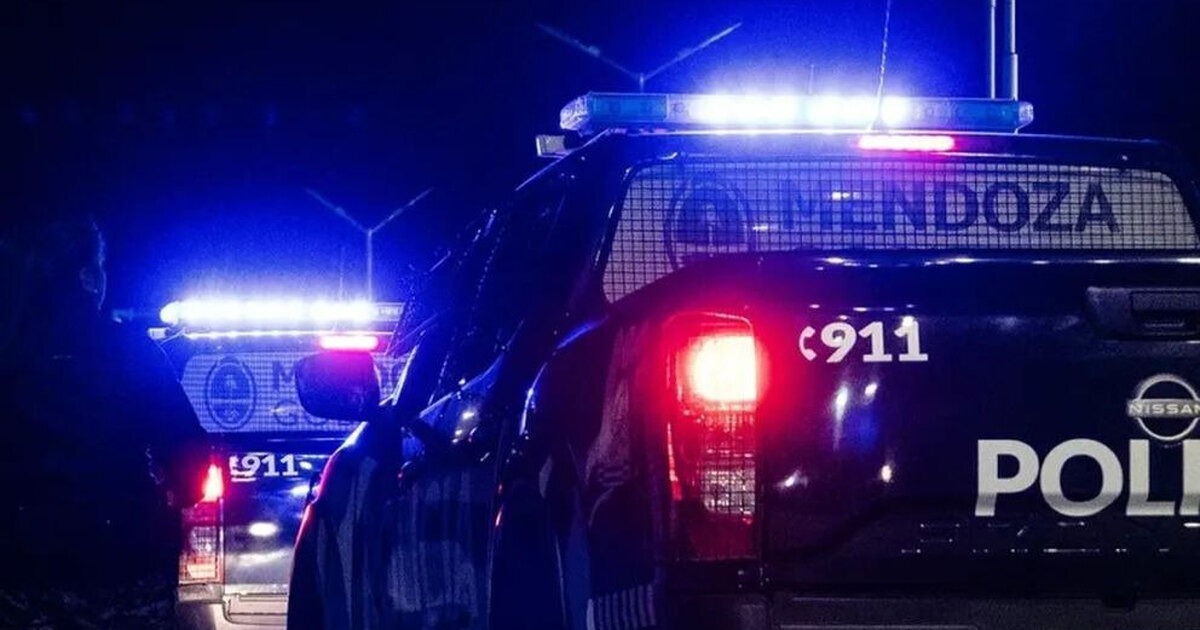 MinutoYa's tweet photo. Un control policial permitió recuperar una moto robada en Las Heras
#LasHeras #Policiales
https://t.co/KXdnOzuSjx https://t.co/Zivqg7Xazn