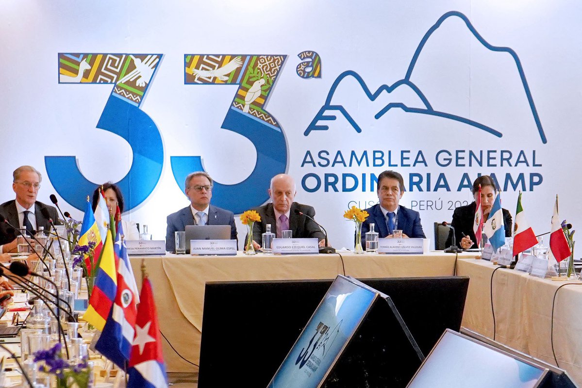 ComjibOficial's tweet photo. La COMJIB  participó en la XXXIII Asamblea de la @AIAMP_Pdencia 

👉🏼 Teresa Peramato, Fiscal General de España, resaltó en sus palabras de inauguración, la importancia de la cooperación jurídica internacional a través de @iber_red , el Tratado de Medellín y la plataforma iber@. https://t.co/xpbLg15wwC