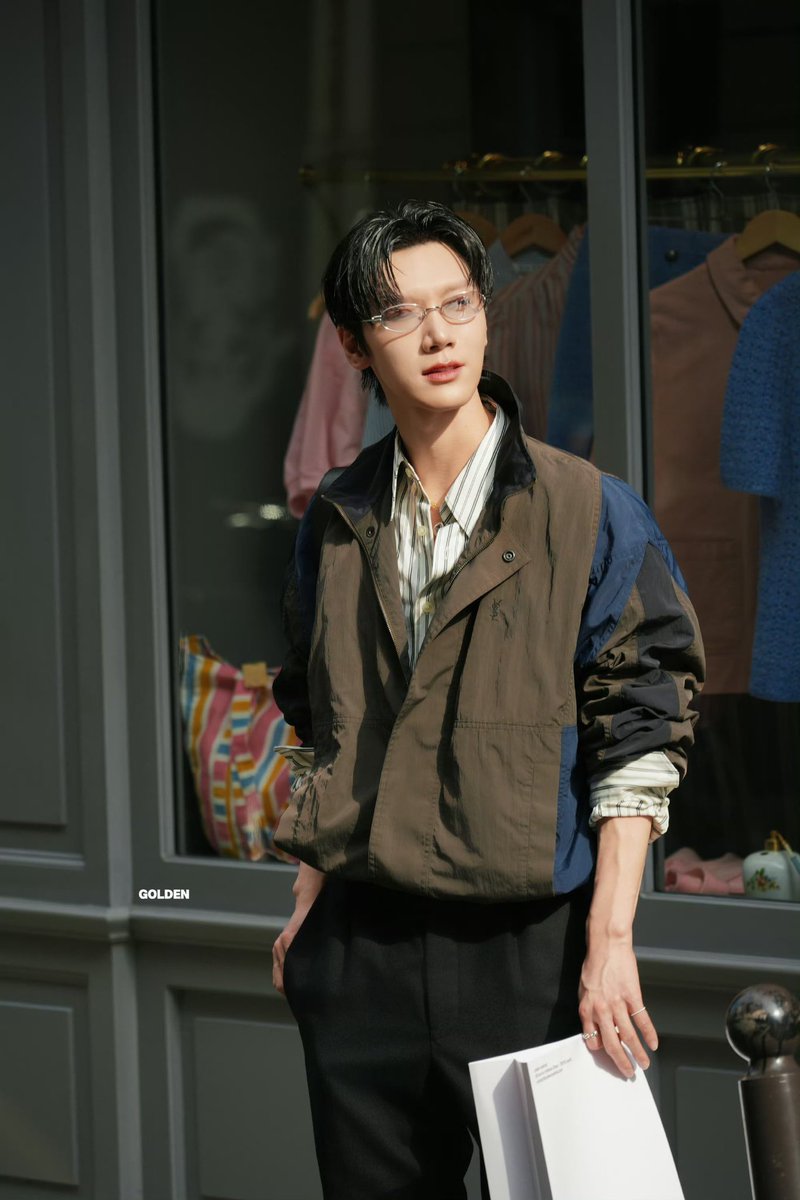 lovejajah's tweet photo. หล่อไม่หยุด หล่อไม่พัก หล่อมากค่ะ😍🫶🏻

TEN AT SAINT LAURENT SUMMER27 
#TENforYSLPFW27
#SaintlaurentxTEN https://t.co/UsvB2NbVzM