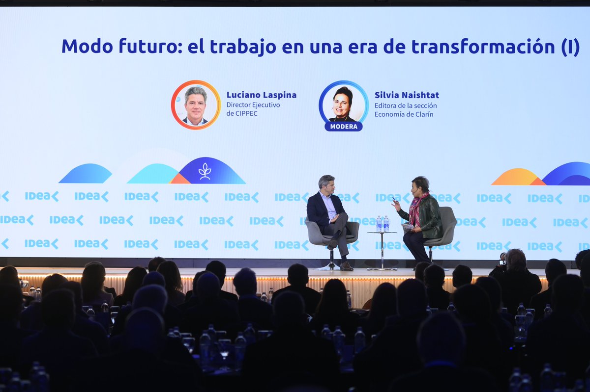 CIPPEC's tweet photo. ¿La inteligencia artificial va a transformar el empleo?
En @idea_arg , @LaspinaL, director ejecutivo de @CIPPEC, presentó los resultados del estudio que realizamos junto a @AccentureAR sobre el impacto de la IA en el trabajo y las nuevas dinámicas del empleo. https://t.co/UtjT4PSs3s