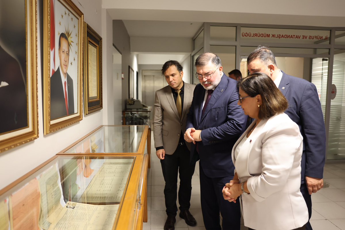 Bilalsaygili's tweet photo. İl Nüfus ve Vatandaşlık Müdürümüz Sn. Semanur Başgül’ü ziyaret ederek yürütülen çalışmalar hakkında bilgi edindik. 

Vatandaşımızın hayatına dokunan her hizmeti, güçlü devlet anlayışımızın ve milletimize karşı sorumluluğumuzun bir parçası olarak görüyoruz.

Sayın Başgül’e değerlendirmeleri için teşekkür ediyor, çalışmalarında başarılar diliyorum.