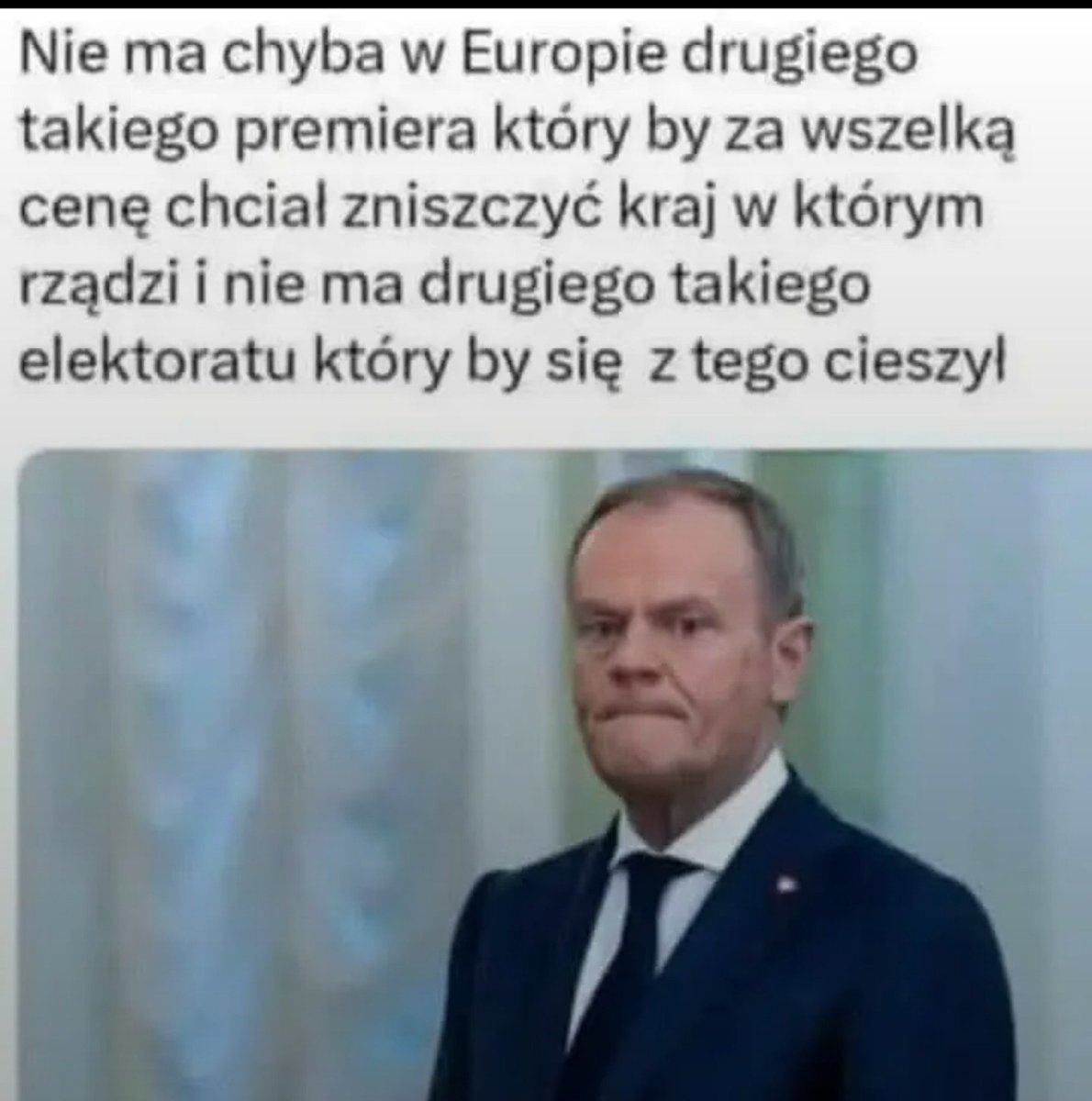 CharvejVSpecter's tweet photo. Skurwsyny złodzieje o 3 zł na litrze podnieśli cenę paliwa. Obiecują, że opuszczą 1,2 zł ale bydło silnorazemne jest w euforii bo Tusk wywalczył im u Prezydenta obniżkę za litr paliwa 

W historii Polski nie było gorszego szubrawca od Tuska. Nigdy. https://t.co/6KShvYgWxq