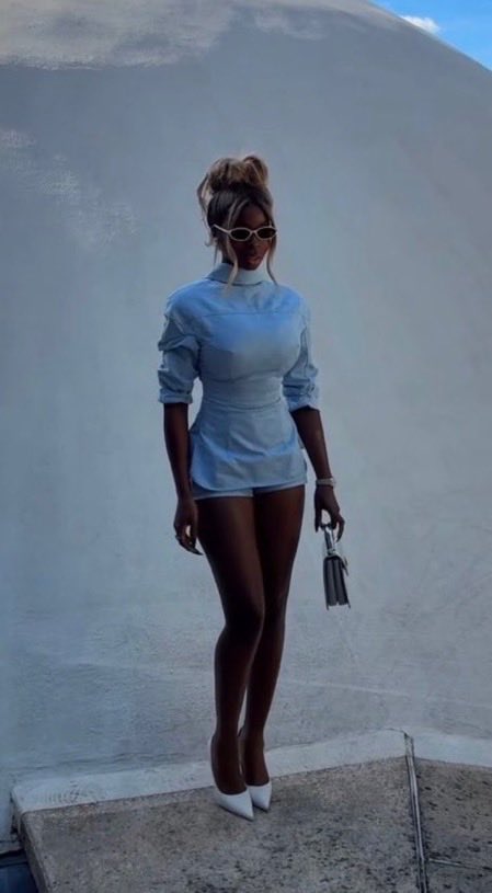 rach_6977's tweet photo. what do you mean The Reisman’s altered this top into that snatched number Olandria is currently wearing? 

OLANDRIA FOR CASABLANCA SS27 
#OlandriaxCasablancaSS27 https://t.co/uYXnuwIUrK