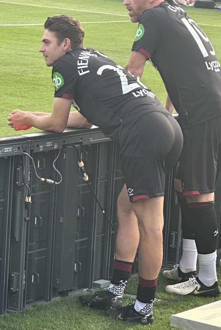 Emmmavic's tweet photo. I enjoy watching him play, too bad he couldn't play, so i just have to watch him watch from the stands 🥰 https://t.co/CAhp8parpd