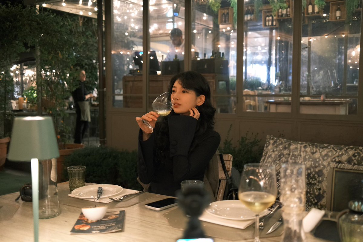 seori_ri_ri's tweet photo. 피렌체 수지 인스타 왔다!!! 분위기 미친.. https://t.co/GQvnmlQ8Dd