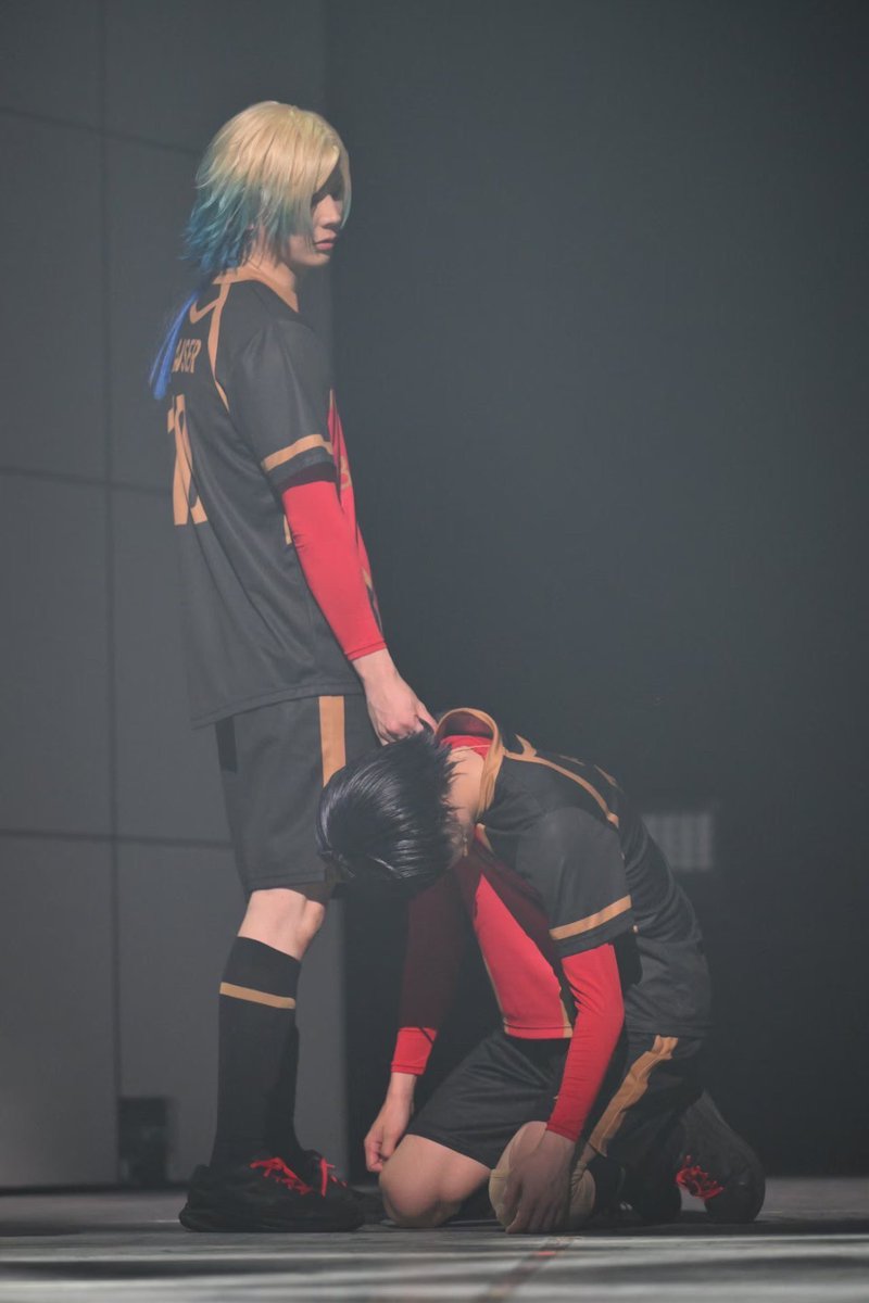 kaisellation's tweet photo. Maybe it is a good thing that we don't have access to the stage play yet because I don't think I'm ready to hear Kaiser actually saying these words.🌹🧩 https://t.co/s0GaNB8WOE