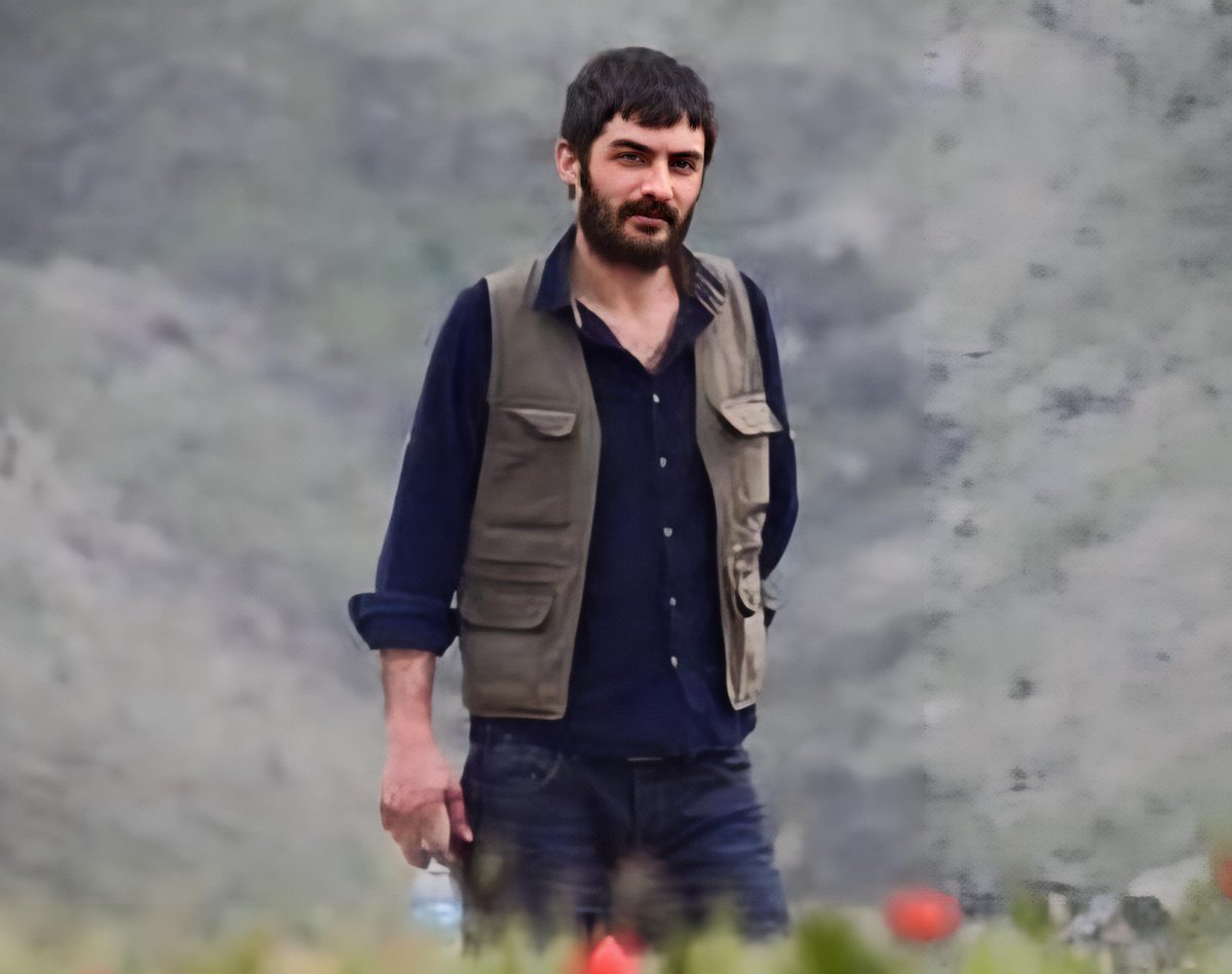 serbilidim's tweet photo. Bi rêzdarî bi birtînin 🥀🥀🙏 https://t.co/4HPaf61Xvr