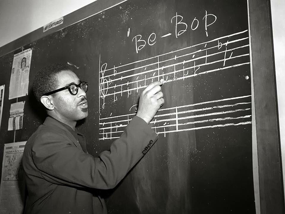 _Emmet_Emmet's tweet photo. Be-Bop Dizzy Gillespie NY | 1947
... just like that https://t.co/c5lHufKOXP