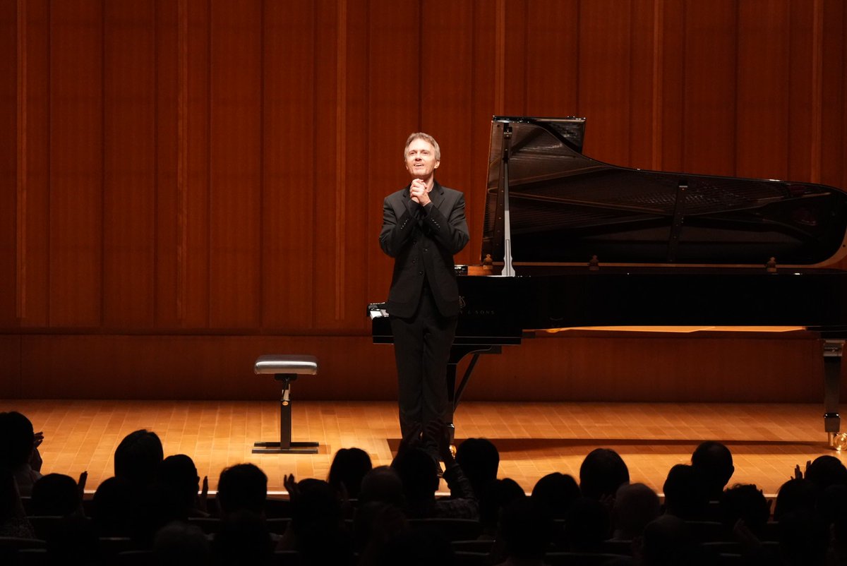 HamarikyuAH's tweet photo. アレクサンドル・タロー　ピアノ・リサイタル    

ご来場いただき、ありがとうございました✨ 

🎹アンコール🎹
https://t.co/TC12mBHKCx

ⓒ松尾淳一郎 https://t.co/C7R81Wc8T3