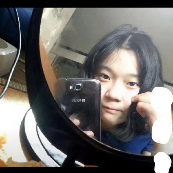Lovielolve's tweet photo. @minjeongie0_1 Vgly hoe😭 https://t.co/nPqItzBOYj