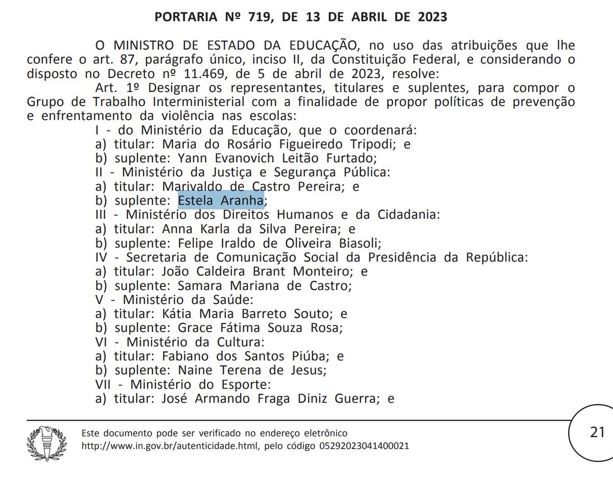 elivieira's tweet photo. Atenção, gamers. Vocês já sabiam que o governo Lula mandou censurar o Discord. Agora, trago a participação da Estela Aranha (Dino de saias do TSE) no ataque do governo à cultura gamer.

Em abril de 2023, depois do assassinato de quatro crianças no Cantinho Bom Pastor em Blumenau, o regime tentou usar o crime como argumento para passar o PL da Censura. Outra medida foi a criação do Grupo de Trabalho Interministerial sobre o tema. Estela Aranha era a suplente do grupo no Ministério da Justiça (de Flávio Dino).

Era a área dela: em janeiro de 2023, Flávio Dino havia delegado formalmente a Aranha a competência de “coordenar as políticas, as ações e os projetos para direitos digitais”.

O GTI encomendou um relatório para a empresa de consultoria Tokipós. A conclusão: “a apropriação da cultura gamer pelos organizadores da campanha de ataques às escolas foi central” e que “os ataques emularam uma performance de jogos online”.

Como eu expliquei em reportagem, não há evidência científica de que jogos eletrônicos, ainda que tenham imagens e simulação de ações violentas, causem violência no mundo real. https://t.co/6BoPrESYiU
