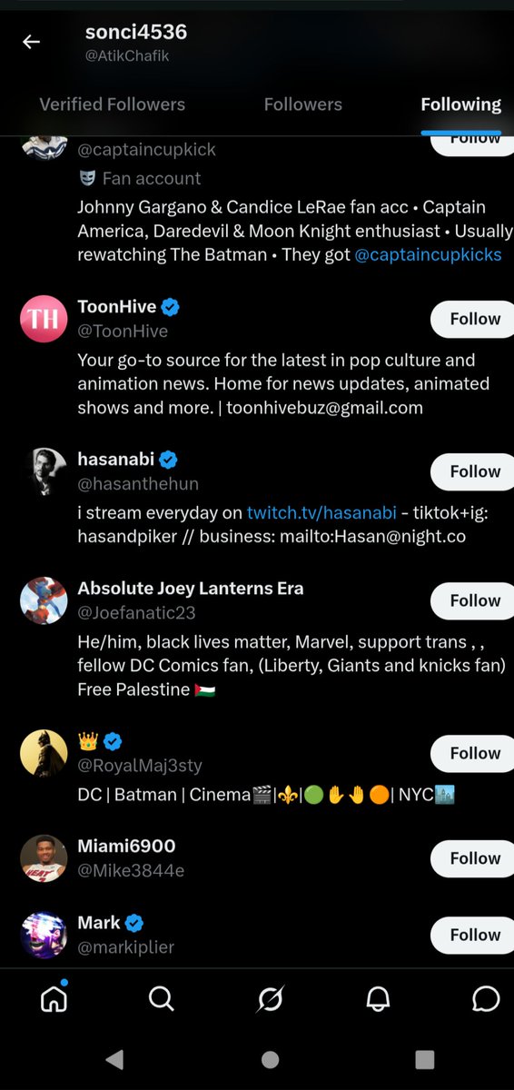 naruto020499's tweet photo. @AtikChafik @JamesDiMichele3 @DiscussingFilm @Nerdrotics Guy is talking about hateful when he follows a person that has repeatedly abused his dogs. Rather take people that call shows/movies bad than that. https://t.co/eO3sKOU2lK