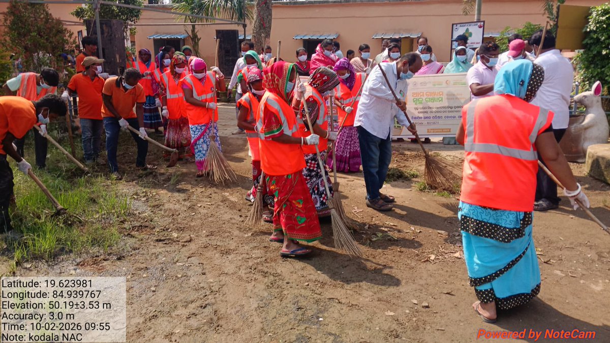 kodalanac's tweet photo. ସ୍ୱଚ୍ଛ ଭାରତ ଦିବସ – ୨ ଅକ୍ଟୋବର ୨୦୨୬
ସ୍ୱଚ୍ଛତା ହିଁ ସେବା – ୨୦୨୬
ସ୍ୱଚ୍ଛତା ହିଁ ସେବା (SHS) – ୨୦୨୬ ଅଭିଯାନର ଅଂଶ ଭାବେ ତଥା ସ୍ୱଚ୍ଛ ଭାରତ ଦିବସ – ୨ ଅକ୍ଟୋବର ୨୦୨୬ ଅବସରରେ କୋଦଳା ଏନ୍‌ଏସି ପକ୍ଷରୁ ନୋଡାଲ ହାଇସ୍କୁଲ ପରିସରରେ ବ୍ୟାପକ ସ୍ୱଚ୍ଛତା ଅଭିଯାନ ଏବଂ “ଏକ ପେଡ୍ ମାଁ କେ ନାମ୍” ବିଷୟବସ୍ତୁକୁ ଆଧାର କରି ବୃକ୍ଷରୋପଣ https://t.co/COD1QksDXy