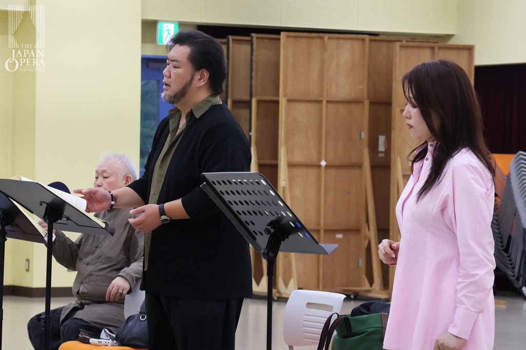 JOF_opera's tweet photo. 🪶 「夕鶴」音楽稽古 🪶

この日は初日&楽日組の音楽稽古が行われました！

藤原義江没後50年、日本オペラ振興会創立45周年
この節目の年に、藤原歌劇団と日本オペラ協会の合同公演として、日生劇場で上演します。

舞台が形になっていく過程も、これからお届けしていきます！どうぞお楽しみに✨

🎫チケットは完売いたしました