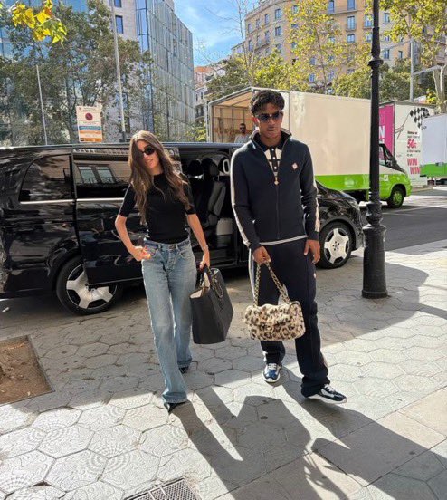 jo_blaq08's tweet photo. 🚨📲 𝗡𝗘𝗪: Lamine Yamal on IG: ‘sept. fast.” https://t.co/u4RcKpoQeA