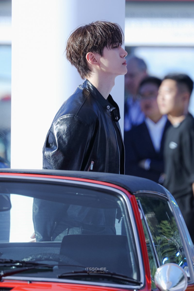 itssohee_'s tweet photo. 20261002 포르쉐 포토콜 
-
#이준호 #LEEJUNHO 
#JUNHO #李俊昊 #イジュノ 
#포르쉐 #porsche https://t.co/s5p3wZW3WF