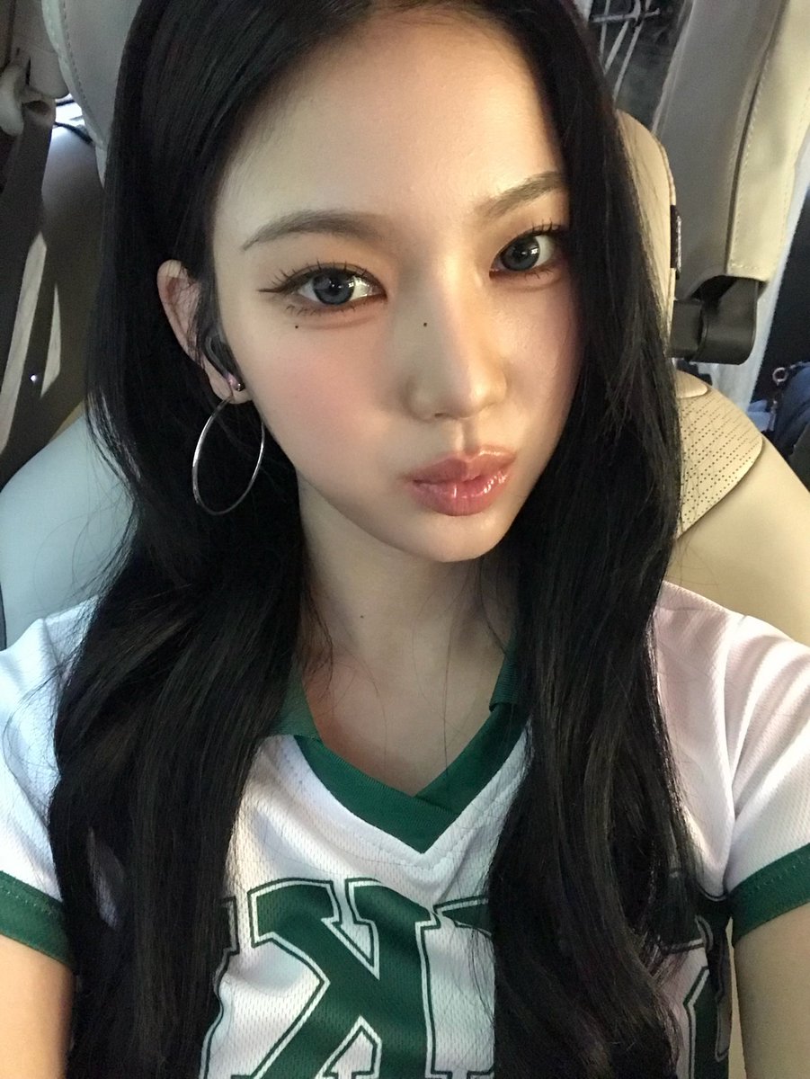 STAYC_talk's tweet photo. 오늘의 24💚

#STAYC #스테이씨 #ISA #아이사 https://t.co/yUV240Wz52