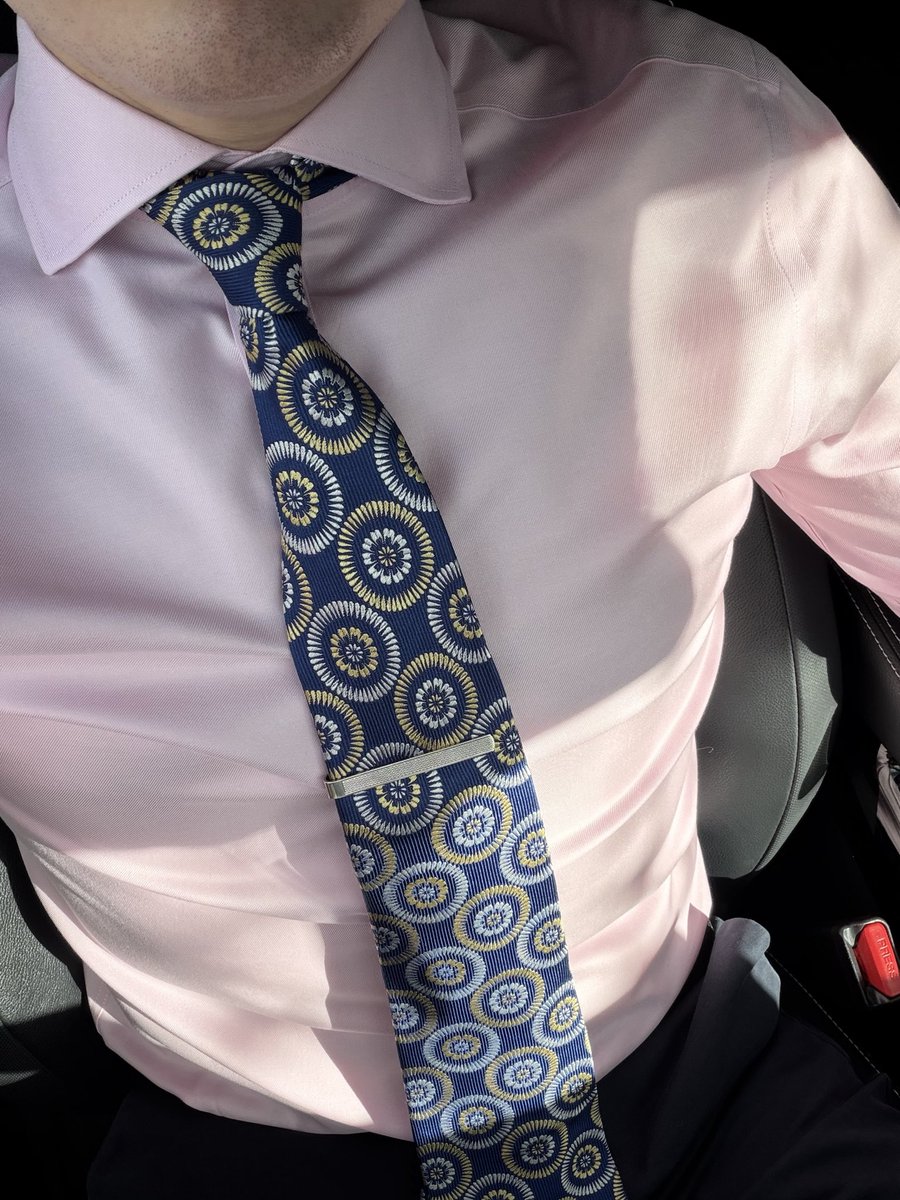 Suitedproperty's tweet photo. Happy Friday
#gaysuit #suit #suitedmen #suitguys #suited #gayproperty #gaygym #gaystyle https://t.co/xgbBaTDzaD