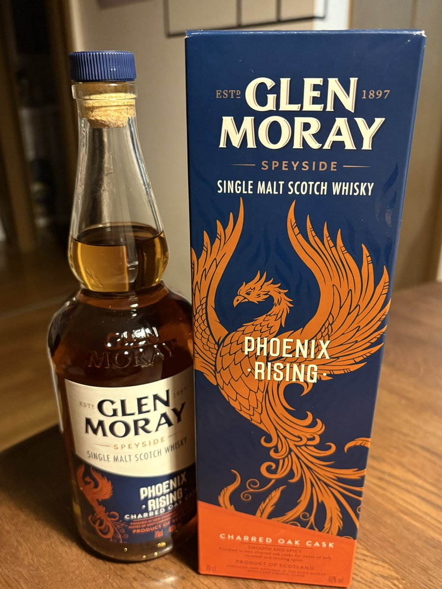 aska_tw's tweet photo. 夫が嬉々として見せてきた
PHOENIX RISING観ながら飲もうかしら https://t.co/KqIXFnH1UB
