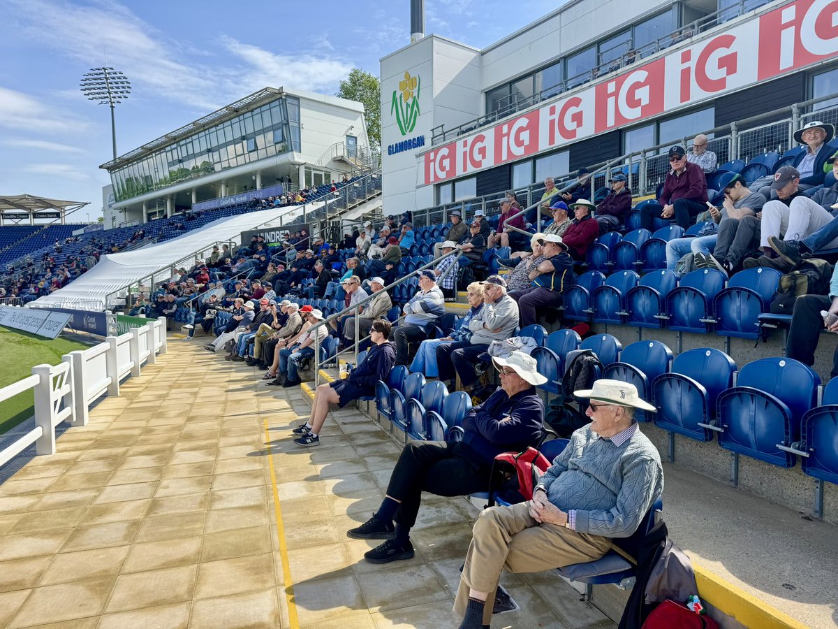 nickwebb2017's tweet photo. 🏏BBC county championship cricket live text page gets 27.8 million page views across the summer, averaging 464K per day
Thanks to all who’ve joined us  to follow red-ball cricket this year 👏🏽😎 https://t.co/C21BSwV5T3