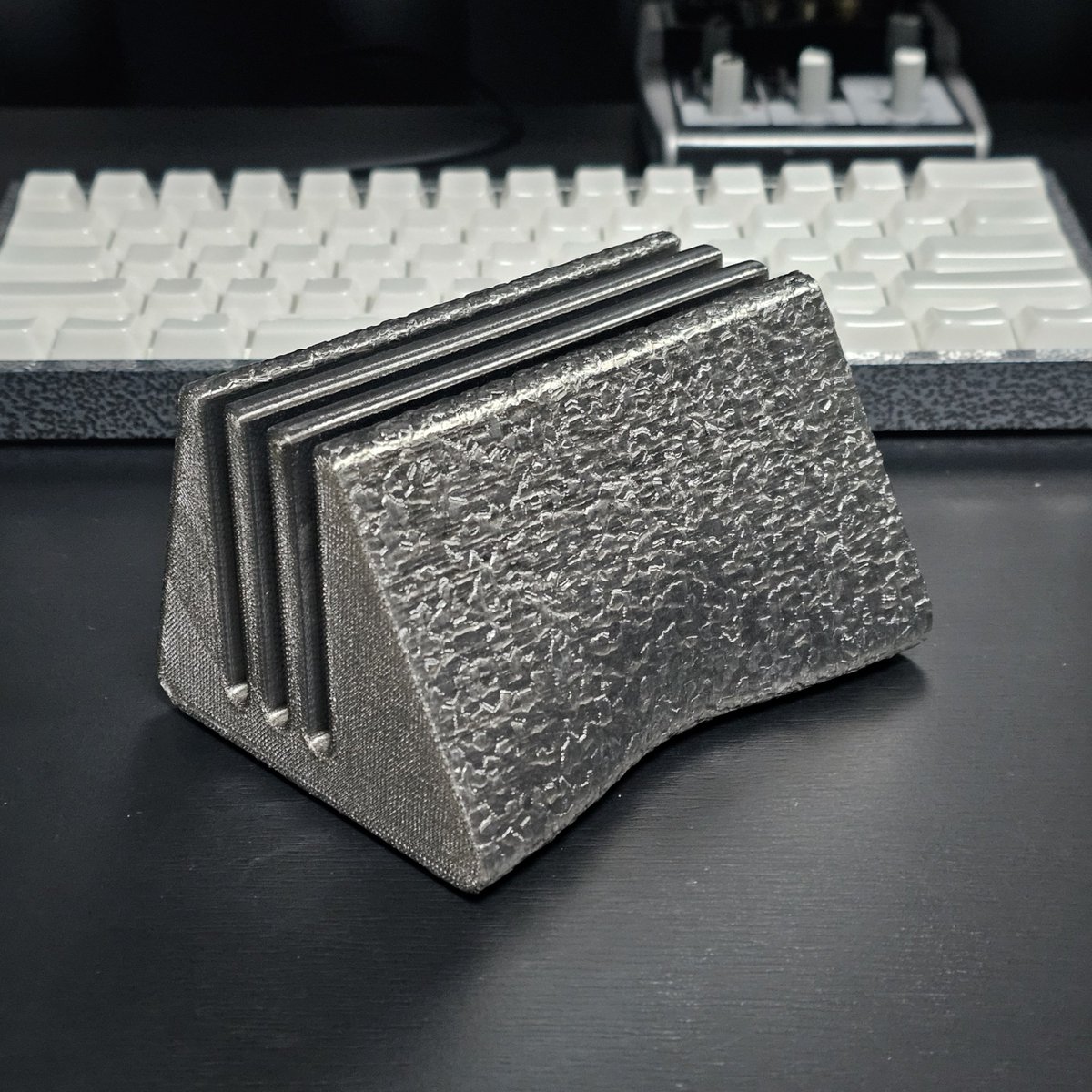 RAW4NG's tweet photo. GlassPad StanD
#glasspad #3dprinting https://t.co/3EEwrxqsYW