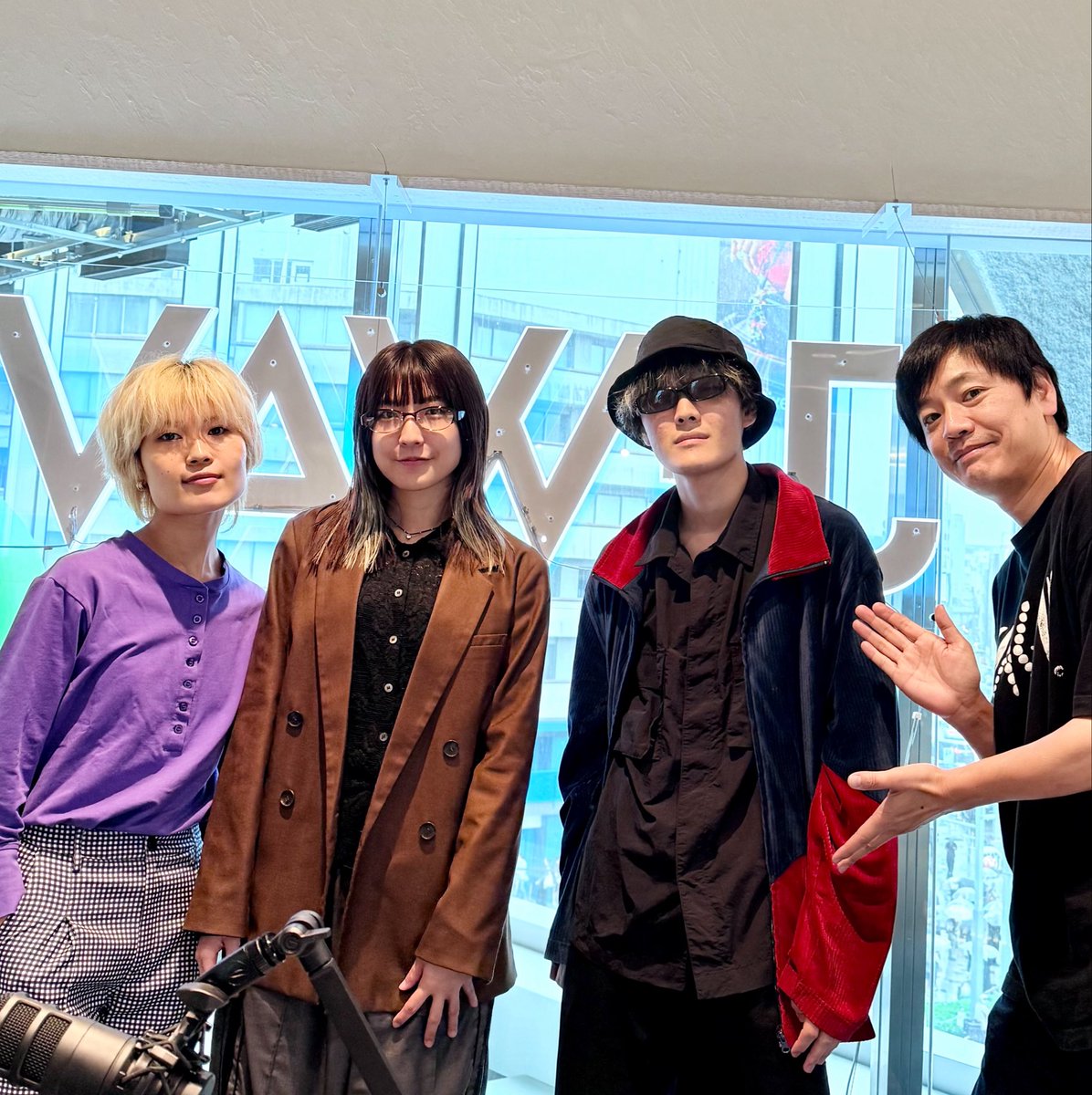 TakMe520's tweet photo. 神回爆誕！アルバム「LOVE HATE」を作った須田景凪が凄すぎて深掘りしました！
新バンド結成していきなりドラマタイアップの奇跡のバンドAbspannも登場です！

https://t.co/TVtQGACMHR https://t.co/rRLgphNQnq