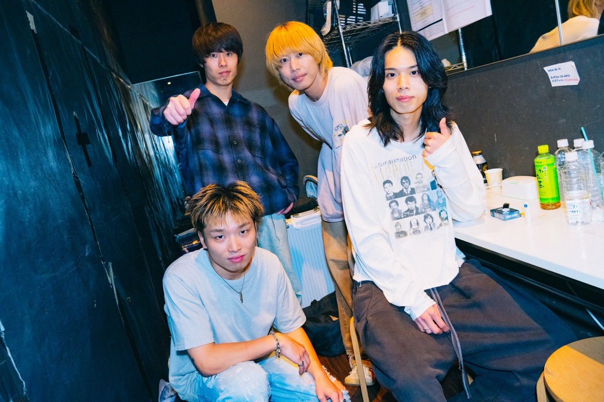 info_moondrop's tweet photo. .

┈┈┈┈┈┈┈┈┈┈

concept oneman live
#月までラブストーリー
セトリプレイリスト公開 🎧✨

┈┈┈┈┈┈┈┈┈┈

🩵初恋・片想い・青春編
https://t.co/SSJfDK7LLA

💔失恋・メンヘラ・未練編
https://t.co/NG8f5xAE2U

🤍恋路・軌跡・運命編
https://t.co/7OyQWF2tN2

. https://t.co/ScpW4Z9Fha