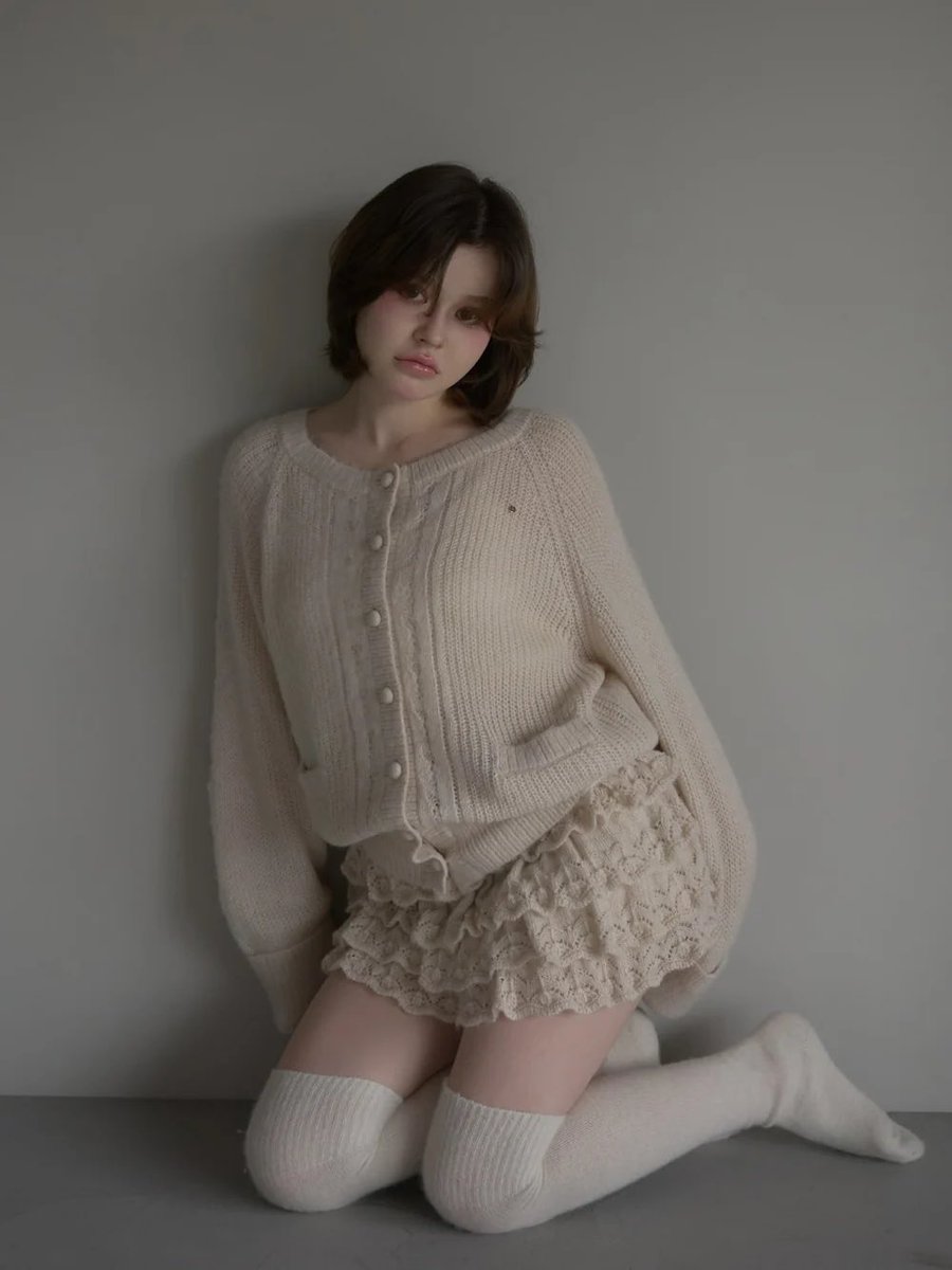 kahocom106's tweet photo. こちらの商品以外は代行可能ですჱ̒՞ ̳ᴗ ̫ ᴗ ̳՞꒱
2.3枚目は両方トップス指してます

売り切れの場合即返金対応させていただきますので、気持ちよく取引できれば幸いです🥲 https://t.co/Gscqi7iDRd