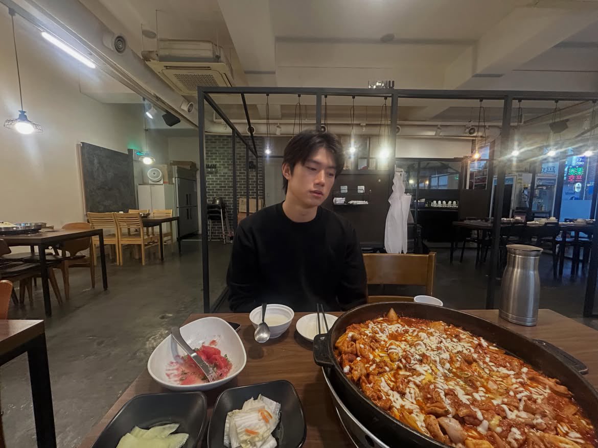 1uckeyc10ver's tweet photo. 여러분... 가능한 사랑 설경구 아역 최민
지금 잡으셔야 됩니다... 지금입니다 지금 https://t.co/Y49tQ7D0iU