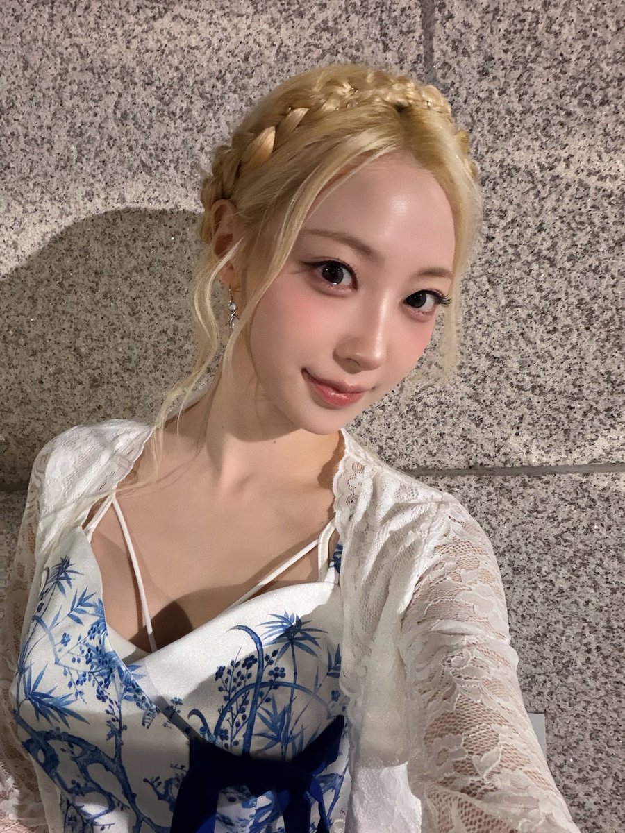 H1KEY_official's tweet photo. [🔮💗] 보고싶어...🫶 

#H1KEY #하이키 #ハイキー
#RIINA #리이나 #リイナ 
#GORUN https://t.co/OSm5WvJkNw