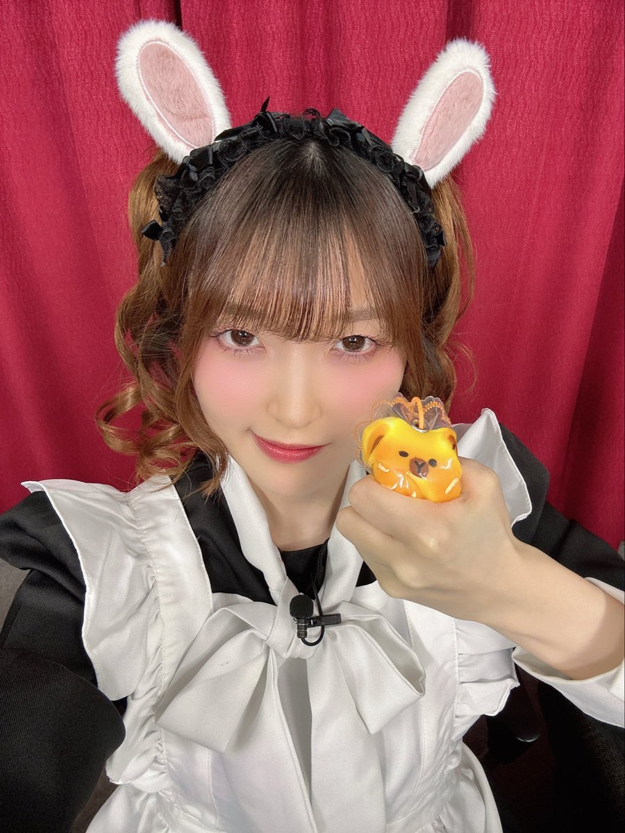 yuri_usui0515's tweet photo. #ゆりのツインテ ありがとうございました🎀🐰🎀

10月の配信ということで先取りハロウィンでメイド服を着ましたよ🖤🤍

今日もお兄ちゃんと沢山お話しできて楽しかった〜✨
次回のvsツインテールは勝てるといいな❤️‍🔥

あと！ツイてる話の続きをし忘れちゃったからおまけ動画で話したよ💅 https://t.co/kj53aOIUgv