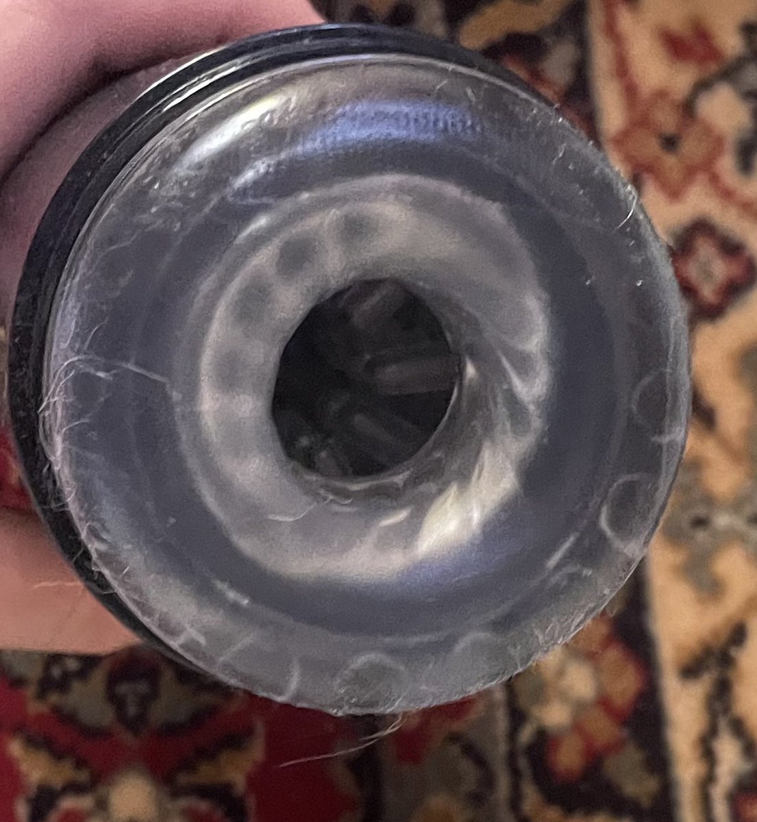 DirtyimpulseX's tweet photo. J’adore jouir dans ce truc, ça aspire et ça tourne, ça prend longtemps à jouir pour le edging c’est top mais après quand ça continue et que je suis trop sensible… mon dieu 
Et à chaque fois je baigne dans mon foutre 

Non pas mal https://t.co/Y136g8VBy9