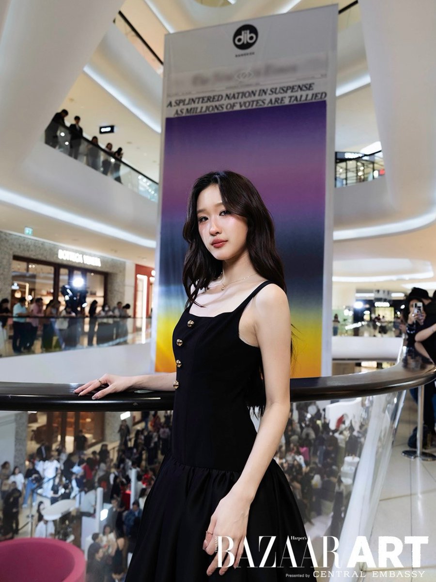 ATOMHOME_TH's tweet photo. Atom IG Post update💕

❤️ LIKE 💬 COMMENT 
📤 SHARE 🔃 REPOST
💾 BOOKMARK

AYEATOM BAZAAR ART MOMENTS
#BAZAARArtxFayeAtom #AtomPariya

https://t.co/W3jrmcn69j https://t.co/K6pIF3xDzm