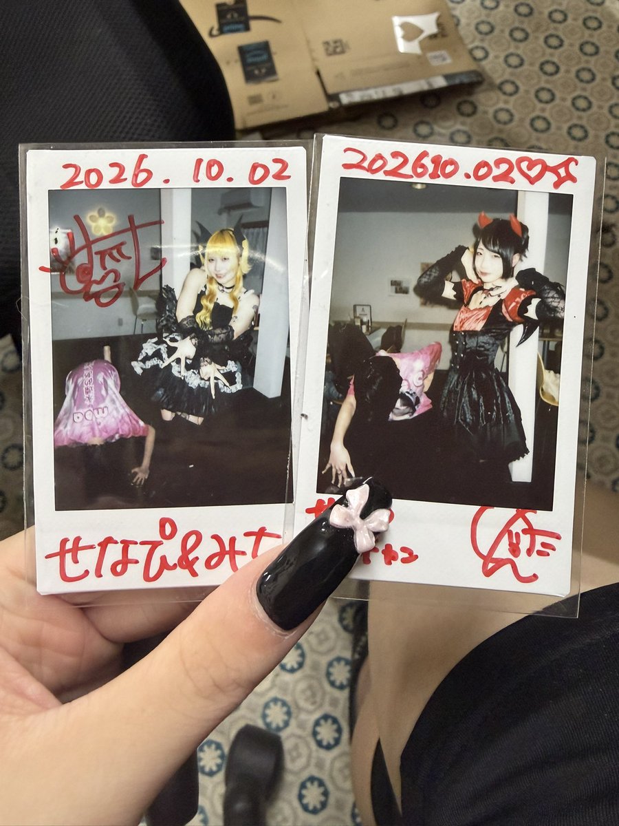 mhecbq's tweet photo. みちゅさんといんたさんと初チェキ撮れました鬼ふざけてます https://t.co/9eimzkE7Ba