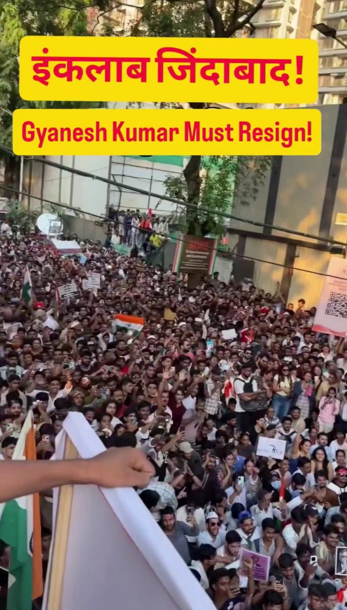CJP_for_India's tweet photo. शिवाजी पार्क मुंबई में ज्ञानेश कुमार के इस्तीफा के लिए लाखों लोग इकट्ठा हो गए हैं,

अगर थोड़ी सी भी शर्म बची हुई हो तो खुद ही इस्तीफा दे देना चाहिए,

लोगों का अब आप पर एक परसेंट भी भरोसा नहीं रहा,

लोग अब आपको वोट चोर समझने लगे हैं क्योंकि अपने काम ही ऐसा किया है। https://t.co/2D1BPZHSOG