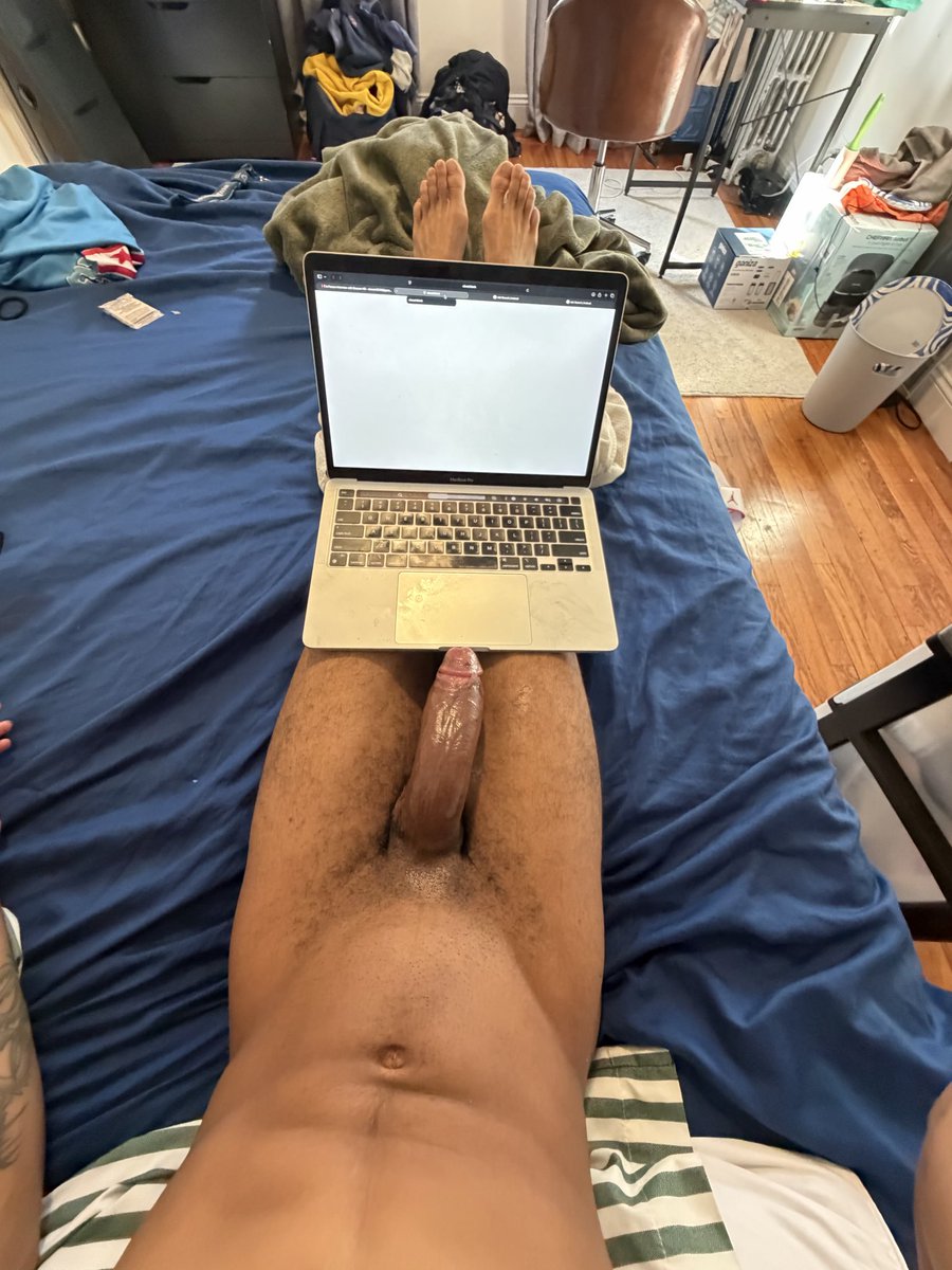 d_nyc04's tweet photo. Working from home😵‍💫 https://t.co/qCALtzaJjk