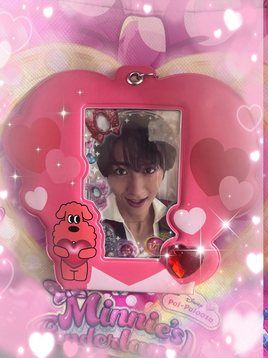 menma_yan's tweet photo. スーツ曽野舜太トレカ大好きなんだけど無限に欲しいだってこんなんかわいすぎる😭
セボンスターが似合う男しか好きになれない https://t.co/HHL86vwVzM