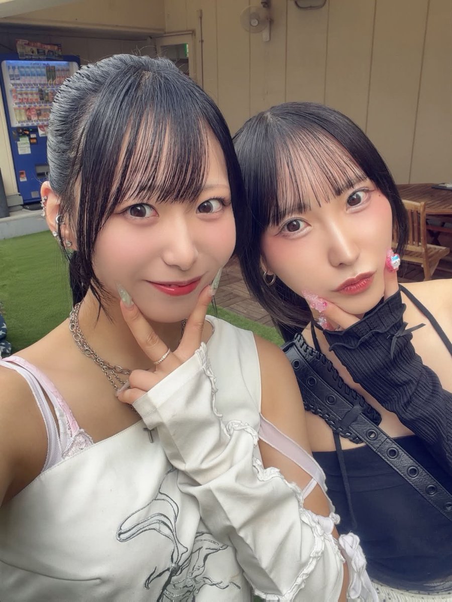 Manaka_JINKS's tweet photo. リンさん今日も明日もいっしょーっ！！
うれしいたのしみ⊂( ᴖ ̫ᴖ )⊃ෆෆ

載せそびれてたツーショ🤧 https://t.co/QqVu70ySIT