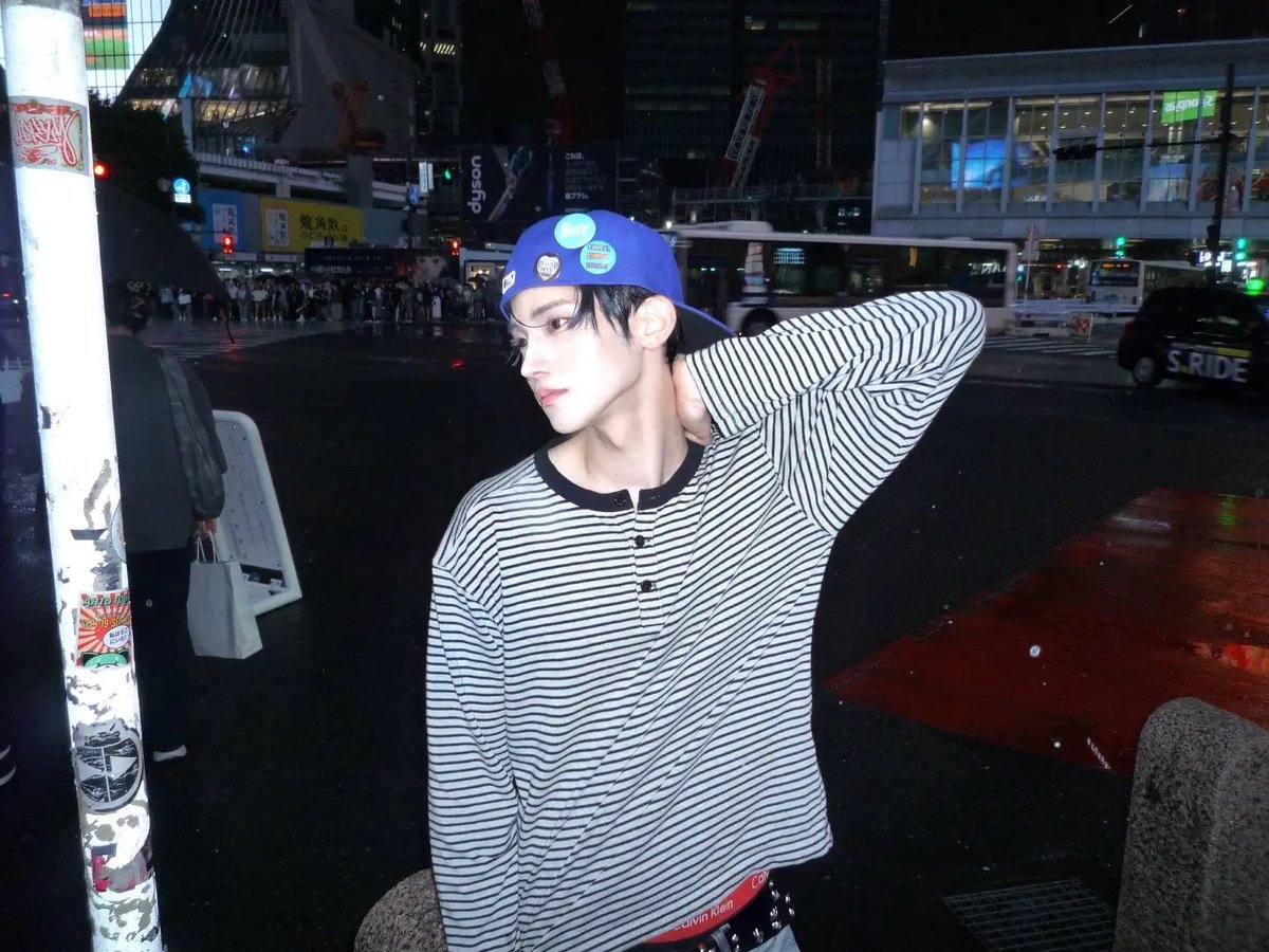 MyHaeseong's tweet photo. 오빠………? 새깅 뭔가요 https://t.co/gDPJgor1O4