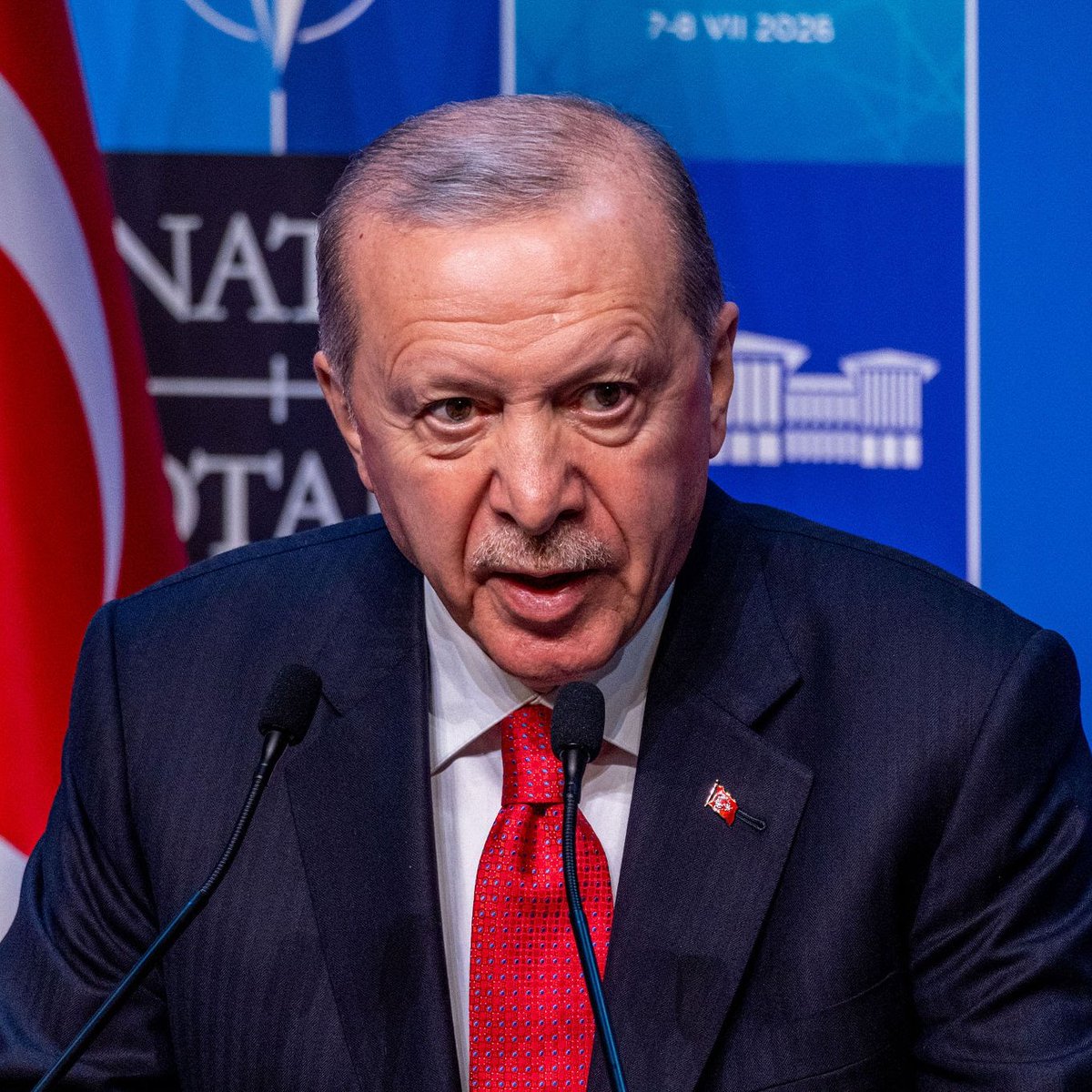 vrysehaber's tweet photo. Cumhurbaşkanı Erdoğan’ın fon vurgununa ilişkin paylaştığı tweet, ciddi eksiklik ve algı oluşturduğu gerekçesiyle topluluk notu aldı. https://t.co/Cp83v4bUhq