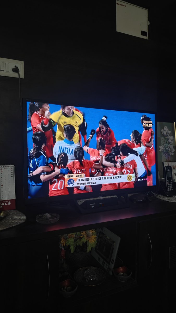 Sindhusuta57's tweet photo. 2nd Oct couldn't have been better!

What a match!
Historic gold after 44 years!

Congratulations to our women's team🥳
Absolutely brilliant defence! 
#proud_moment
#hockeyIndia
#BharatKiBeti https://t.co/mGmSKTlQyk