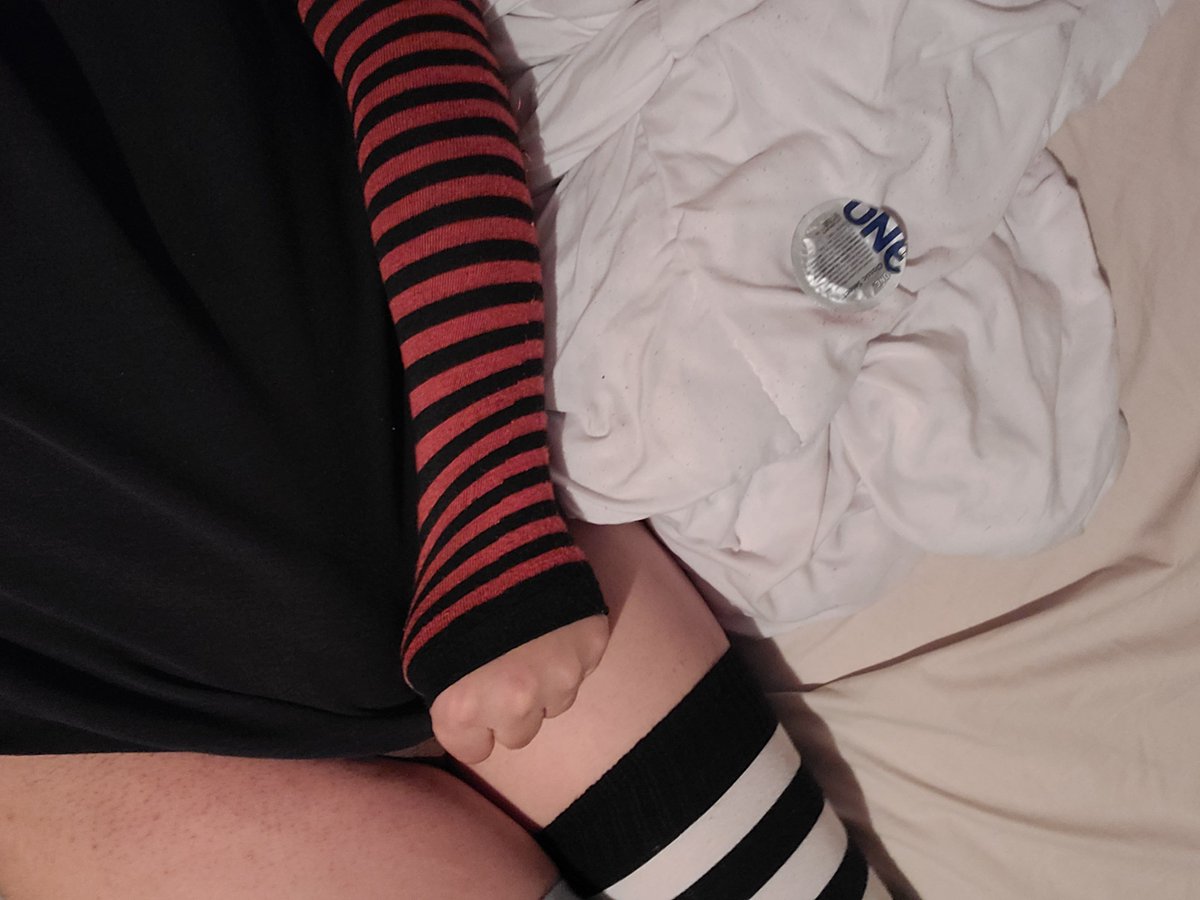 Plumful81's tweet photo. I'm so sad rn....... Send me your dick to get me unsad...... (>:3) HAPPY #femboy FRIDAY!!! https://t.co/Us9spyAJDC