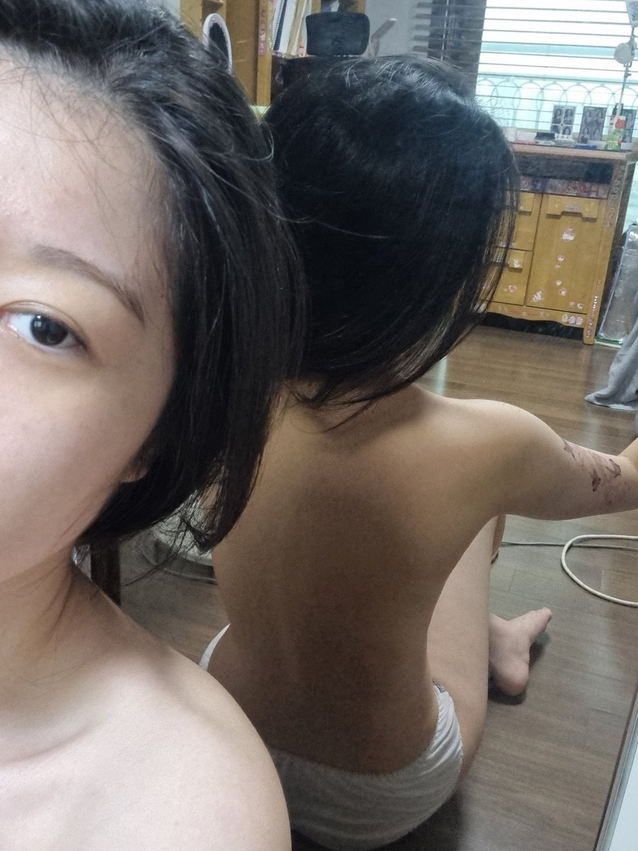 dorahe11878's tweet photo. 내 귀여운 팬티💕💕 https://t.co/8pX0giiicp