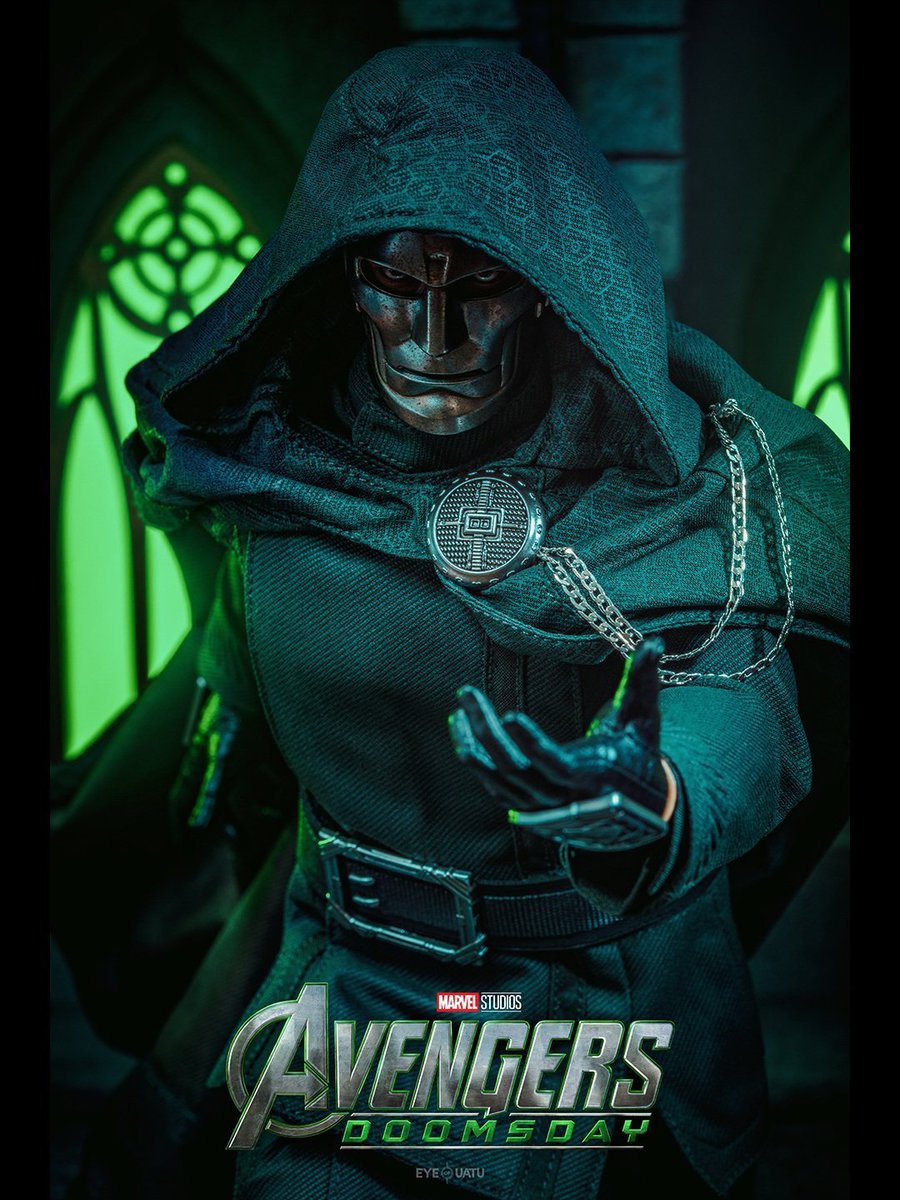 SpoilerrrrrFlim's tweet photo. New look Hot Toy at Doctor Doom figure from ‘AVENGERS: DOOMSDAY’ https://t.co/6pBPW0BSAs
