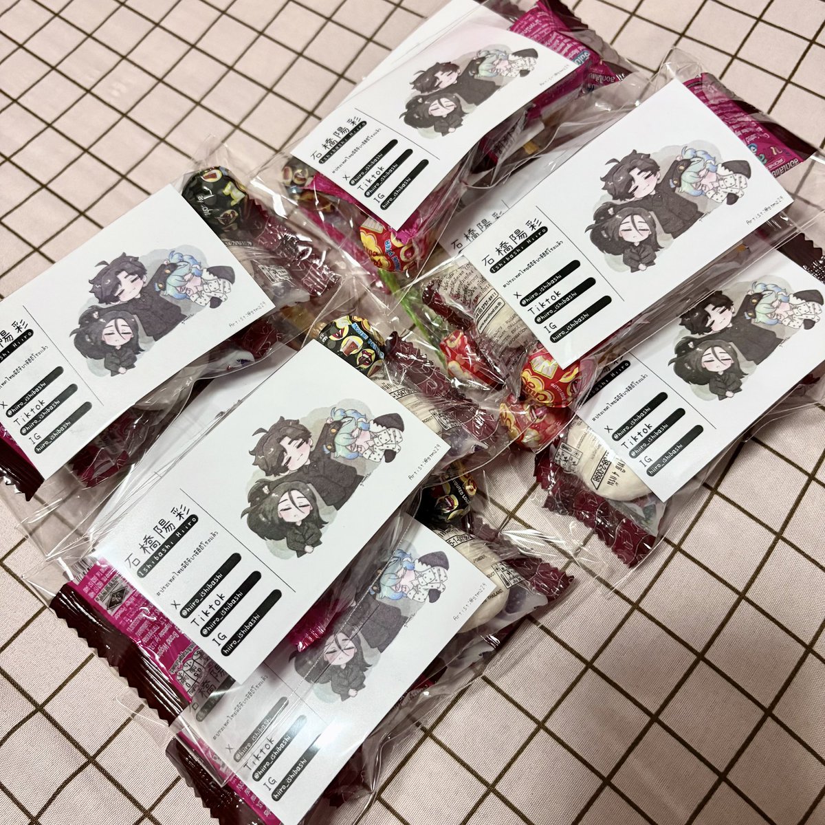 ymk_nagisa's tweet photo. พรุ่งนี้ใครไปดู #แด่เธอสุดปลายฟ้า มี GIVEAWAY เล็ก ๆ น้อย ๆ ประมาณ 10 ชุด ฝากคุณกิ้ฟ (@gtmz29) ไปแจกนะคะ ถ้าเจอสะกิดได้เลอ 😳

🗓️ 3 Oct. 
📍SF Central World

ฝากทุกคนเอ็นดูน้องฮิอิโระกันเยอะ ๆ น้า 💖

#JAMNIMEMATSURI2026 #ToYouInTheBeyondTH #ประเทศไทยมีอิชิบาชิฮิอิโระแล้ว https://t.co/Mq1go1Sk9p