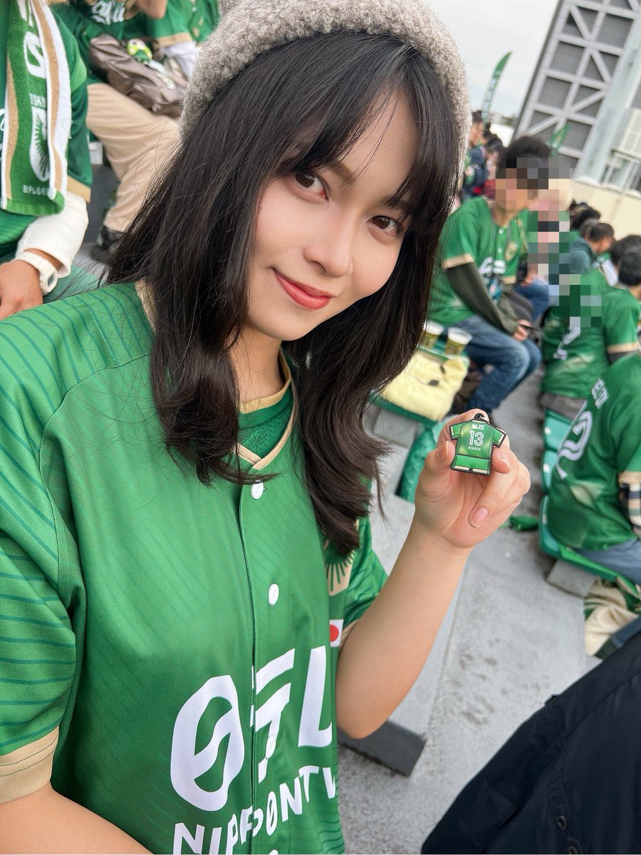 Tincy_saya's tweet photo. なでしこジャパン勝った！

一昨日はTVでU-21男子のウズベキスタン戦、昨日は現地でフル代表、今日もTVで女子サッカー北朝鮮戦 3試合連続のPK戦、全部勝って最高です⚽️

最後、日テレ・東京ヴェルディベレーザの塩越選手が決めて最高です！

優勝おめでとうございます🎉

#なでしこジャパン 
#ベレーザ https://t.co/FfooWI5JcF