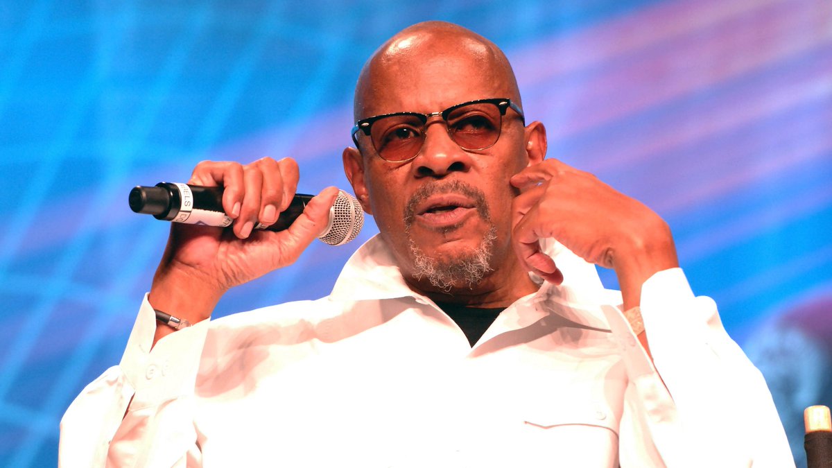 Lizzs_Lockeroom's tweet photo. Happy 78th Birthday, Avery Brooks 🥳🎂🎉🎊🎈 https://t.co/G2WQUHj7QO