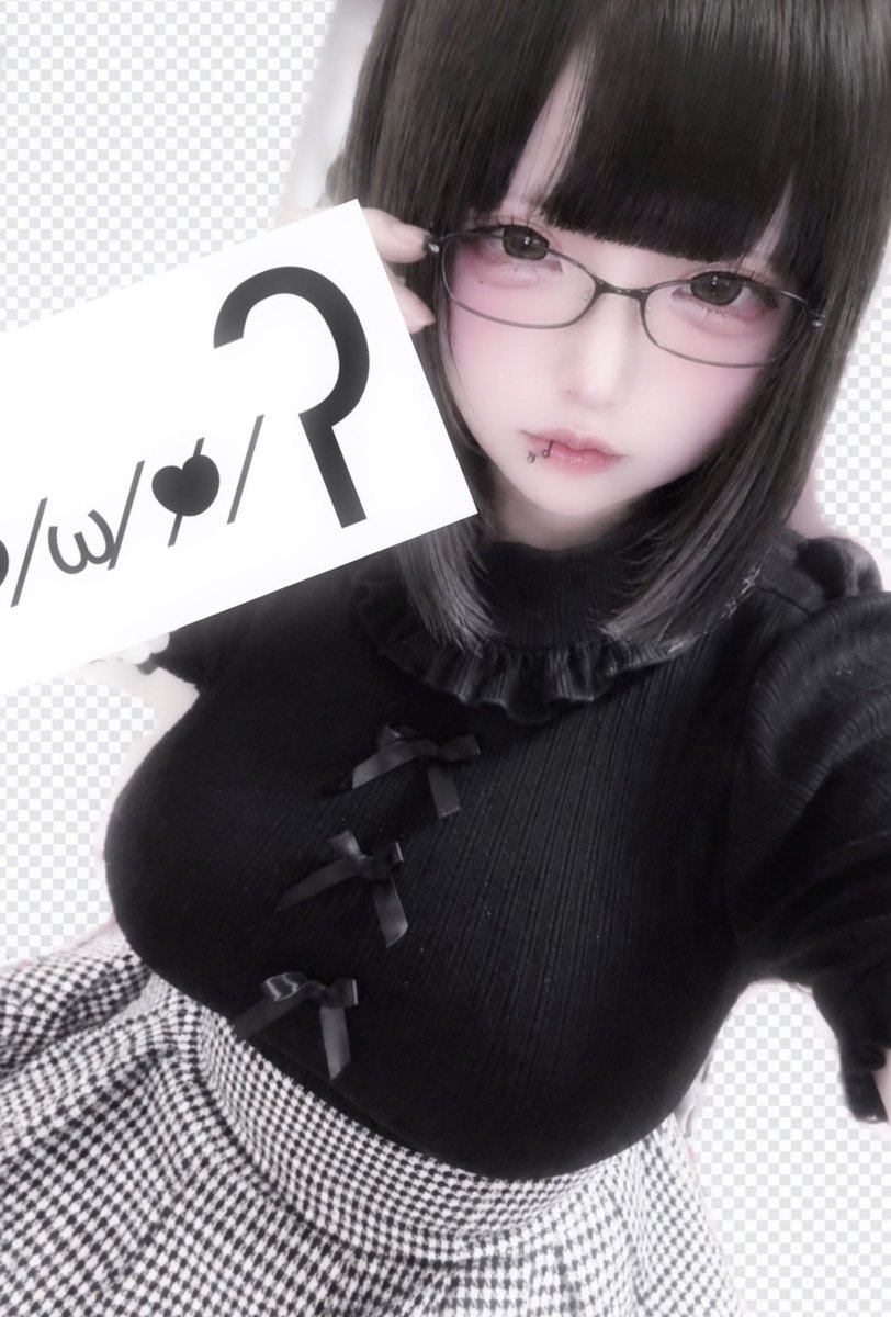 yf95e's tweet photo. 着てるのもえろくない？ https://t.co/wvMipMIQi7
