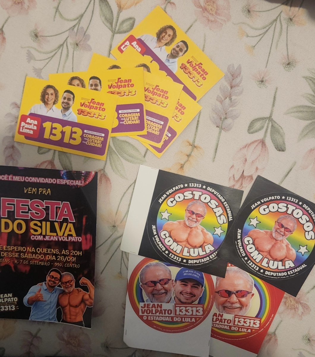 lizzycoven's tweet photo. meu kit pra votação já tá pronto bbs https://t.co/yXVVUN5n5e