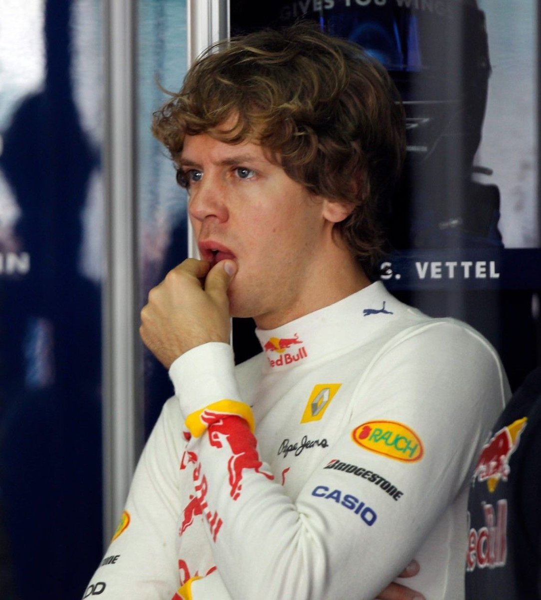 THidly's tweet photo. Seb photos of the day 
I want to put him in my pocket https://t.co/5Iae9No8NG